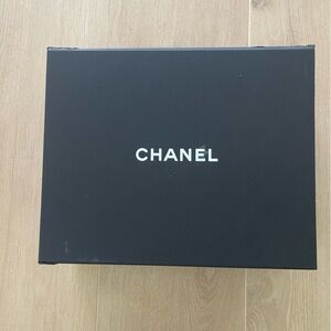 CHANEL Black and White Logo Gift Box